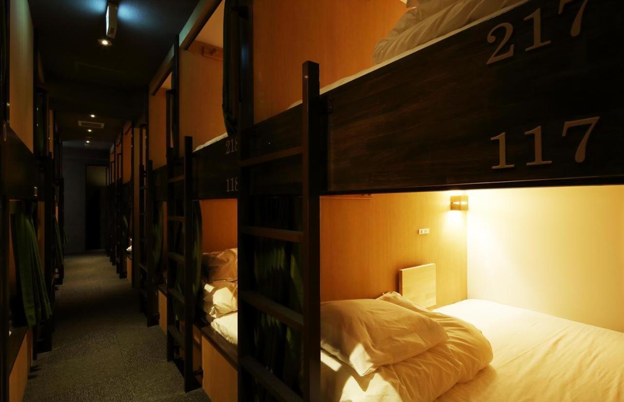 Iloha Hostel Namba Shinsaibashi Осака Екстериор снимка